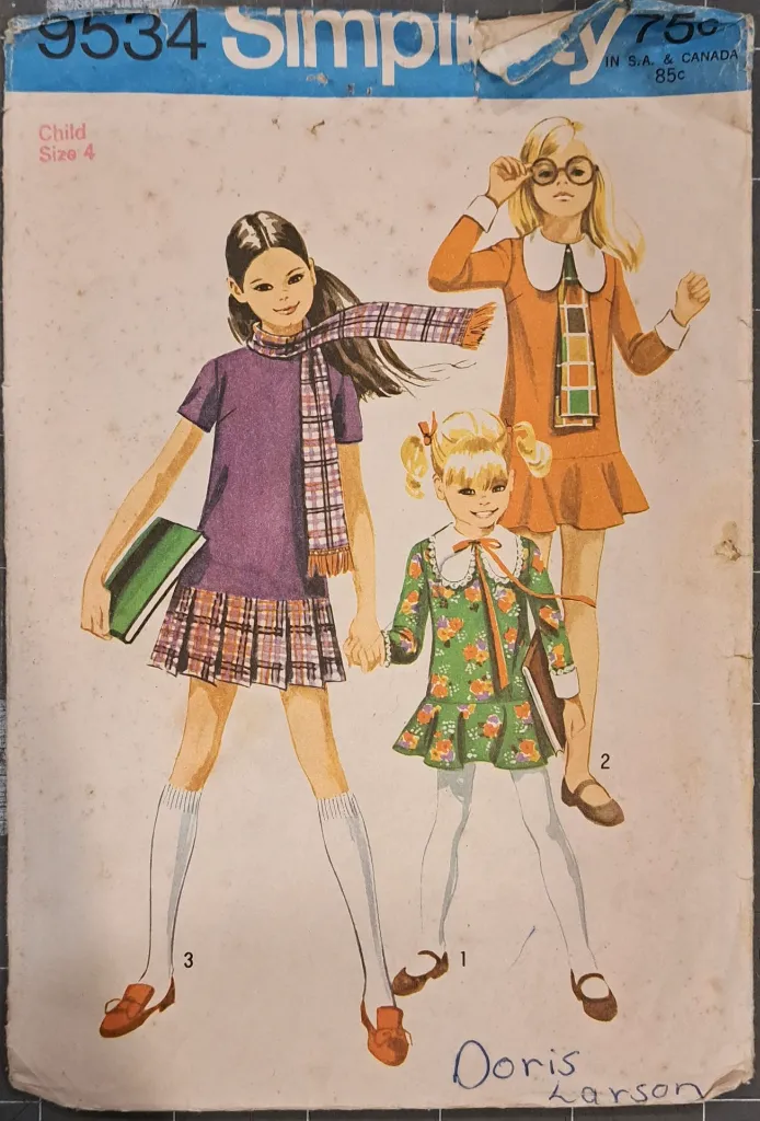 9534 - Child (Girl) Vintage Pattern.webp