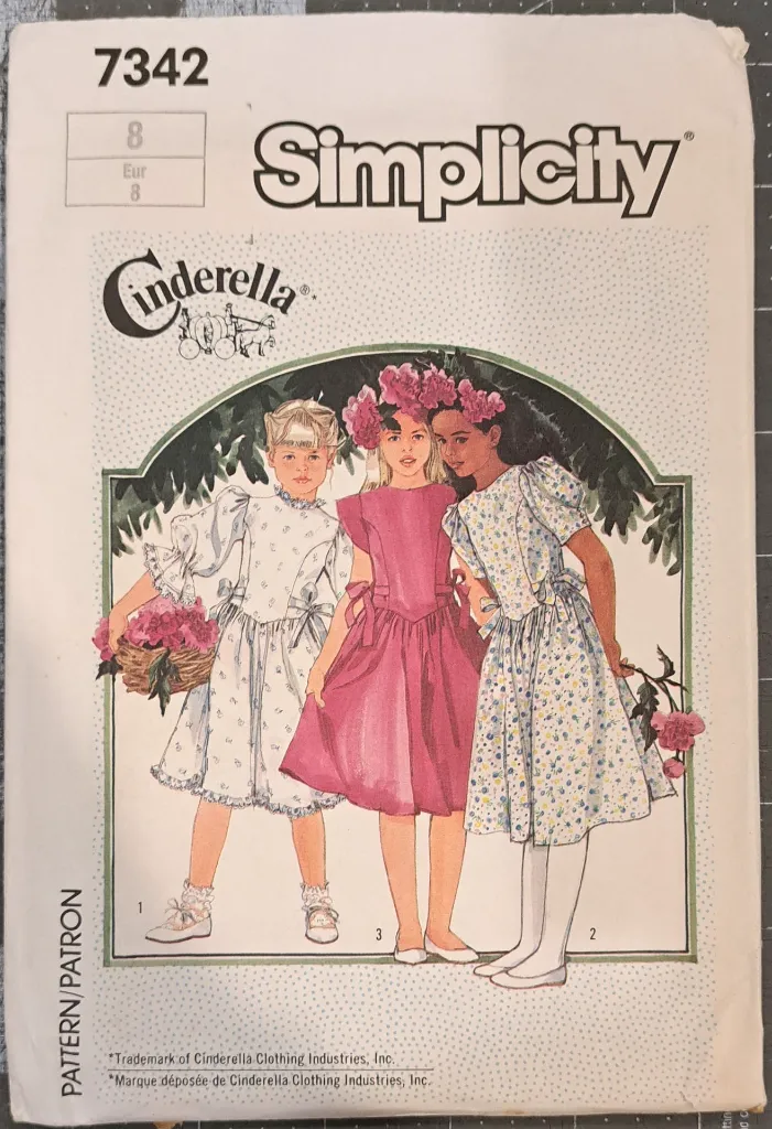 7342 - Child (Girl) Vintage Pattern.webp