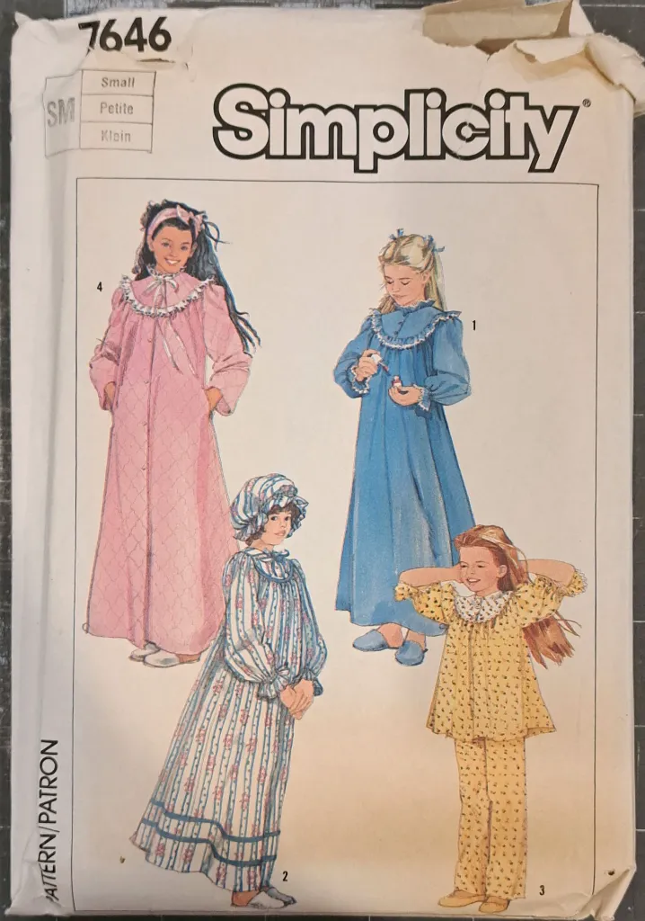 7646 - Child (Girl) Vintage Pattern.webp