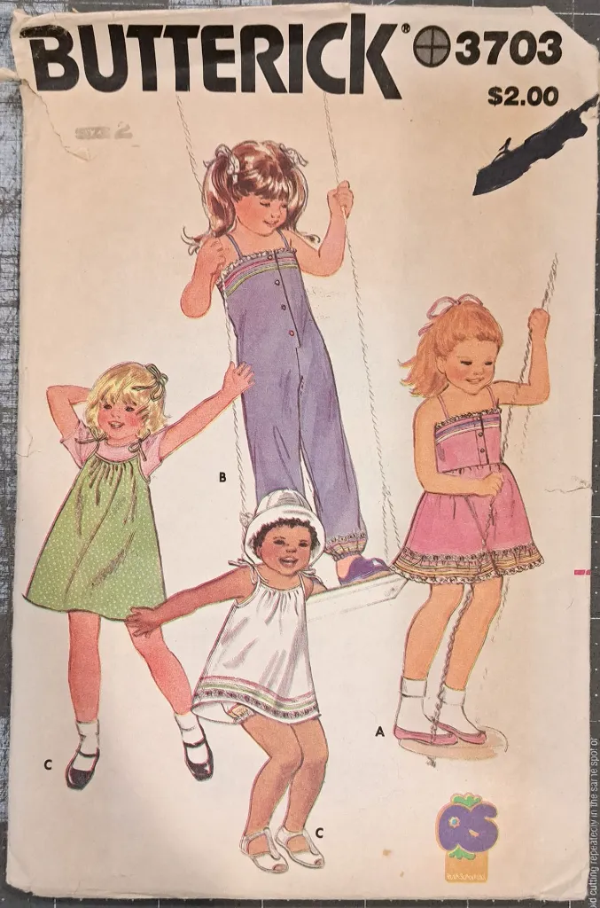 3703 - Child (Girl) Vintage Pattern.webp